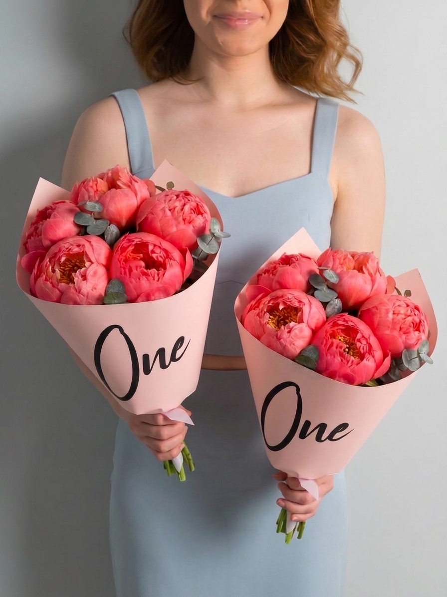 Букет из 5 коралловых пионов "Флейм"